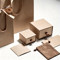 Boîte cadeau rigide personnalisée pour bijoux avec poignée à languette, boîte d'emballage de luxe pour bijoux avec logo imprimé sur mesure