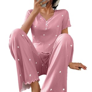 Conjunto de <span class=keywords><strong>pijama</strong></span> acanalado con estampado de corazones para mujer, top de manga corta con botones y cuello en V, pantalones anchos con volantes, ropa informal para estar en casa, tallas S-XL, varios colores - Product Image 5