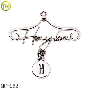 Etichette Metalliche Personalizzate per Abbigliamento, Loghi in Lega di Zinco, Targhette Metalliche Fatte a Mano per Accessori da Donna - Product Image 4