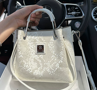 Sacs pour femmes : Sac seau simple à motif écaille de serpent pour femmes, Nouveau design 2026, Sac à bandoulière avec anse inclinée