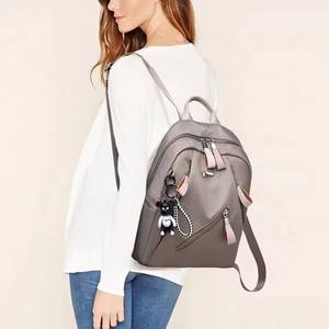 Mochila de nailon de moda para mujer, mochila versátil con cremallera de tela Oxford - Product Image 2