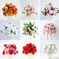 Décoration d'allée de mariage, boule de fleurs artificielles mixtes en roses, taille personnalisée, boule florale