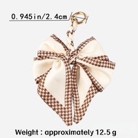 Gran Lazo de Seda con Cinturón para Bolso de Mujer, Colgante Decorativo para Bolso, Lazo con Patrón Geométrico y Anillo Dorado para Accesorios de Bolsos DIY