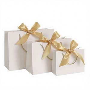 Sacs en papier de luxe pour bonbons de mariage avec poignée en ruban, sacs promotionnels recyclables pour vêtements et emballages en carton - Product Image 2