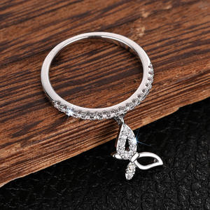 Anello da Donna in Argento con Pendente a Goccia di Diamante per Uso Quotidiano T0289 - Product Image 1