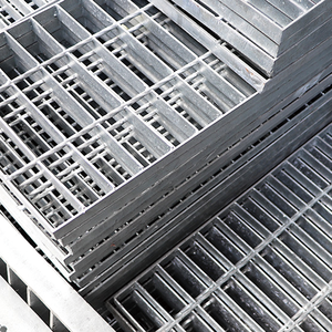 Cubierta de puente de tamaño personalizado Placas de suelo resistentes a pasarelas de acero antideslizantes Rejilla de barra de acero soldada - Product Image 5