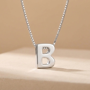 Collar Personalizado <span class=keywords><strong>con</strong></span> Iniciales del Alfabeto, 26 Letras, Acero Inoxidable, Colgante <span class=keywords><strong>de</strong></span> Letra A-Z, <span class=keywords><strong>Cadena</strong></span> <span class=keywords><strong>de</strong></span> Caja, Resistente al Agua, Sin Deslustre, Joyería Personalizada - Product Image 2