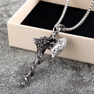 Collier pendentif hache de dragon en acier inoxydable pour homme, design asymétrique double face, bijou cadeau, accessoire de mode - Product Image 2