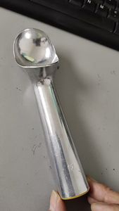 Cuillère à glace en acier inoxydable de haute qualité DFU0181 en aluminium avec liquide intégré dans la poignée - Product Image 2