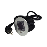 Enchufe de Corriente Alterna de Mesa BNT FR Estándar de 16 A con 1 Puerto USB-A + 1 Puerto USB-C, Aleación de Aluminio, IP44, Autoconexión a Tierra, 110-240 VCA, Uso Comercial