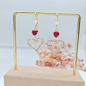 Gran oferta, recién llegado, pendientes en forma de corazón para mamá, pendientes de diseño chapados en oro de 14K para mujer - Product Image 5