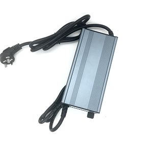 インテリジェント 42V-88.2V 2-15A 電動スクーター・バイク用バッテリー充電器 設定自在 自転車充電対応 - Product Image 6