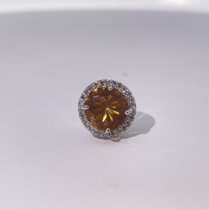 Pendientes de Botón Clásicos de Latón Chapado en Oro con Cuatro Puntas de Tianyu Gems para Mujer con Circonita Naranja de Corte Brillante Redondo - Product Image 4