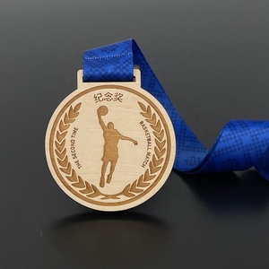 Hot Bán UV In Ấn Thân Thiện Với Môi Bằng Gỗ Huy Chương Lá Chắn Cắt Laser Bằng Gỗ Huy Chương Tùy Chỉnh Thiết Kế Huy Chương Làm Bằng Gỗ - Product Image 1