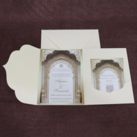 Image d'impression personnalisée de style élégant simple 5x7 pouces invite avec poche dans une veste à trois volets LOGO de feuille d'or pour un événement de mariage