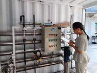 15 ans d'usine de traitement de l'eau conteneurisé par système d'osmose inverse 2.5TPH pour l'industrie d'embouteillage de l'eau