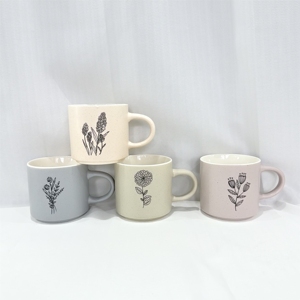 แก้วเซรามิกสโตนแวร์ลายการ์ตูนเส้นสีดำ พิมพ์โลโก้คุณภาพสูง ทนทาน เป็นมิตรกับสิ่งแวดล้อม ใช้กับเครื่องล้างจานและไมโครเวฟได้ - Product Image 1