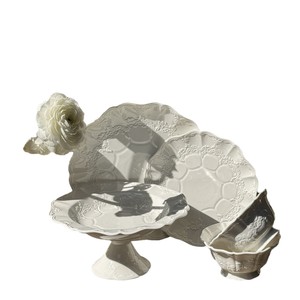 Juego de Vajilla de Porcelana China con Encaje Repujado Estilo Francés Vintage, Apto para Microondas, Regalo de Boda, Plato Pesado Blanco Puro Medieval - Product Image 1