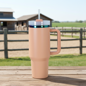 Tumbler da 40 oz Viola Scuro in Acciaio Inossidabile a Doppia Parete Isolato con Cannucce Metalliche e Punte in Silicone Tazza da Caffè con Manico - Product Image 3