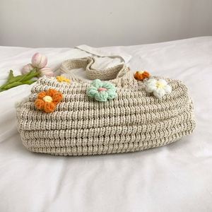 Bolso de Playa de Verano Tejido Calado Estilo Bohemio, Bolso de Hombro Tipo Tote para Mujer con Flores - Product Image 3