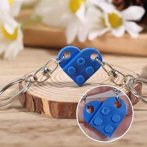 Porte-clés Cœur Assorti en Briques – Cadeau pour Lui, Elle, Petit Ami, Petite Amie – Noël, Mariage, Anniversaire - Product Image 4