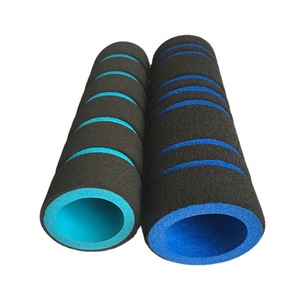 Tubo Espumado de NBR con Mango de Espuma, 28x5x240mm, Color Rojo, para Uso en Barras de Puerta, Unisex - Product Image 2