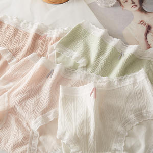 Braguitas de encaje sexy de talle medio para mujer, con lazo, transparentes, de color liso, estilo hipster, con parte inferior de algodón transpirable y antibacteriana, tejidas para uso diario. - Product Image 4