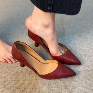 Chaussures Classiques Personnalisées pour Femmes Printemps 2025 – Escarpins en Cuir Véritable de Haute Qualité, Design Tendance, Chaussures de Bureau à Talons Mi-Hauts pour Dames - Product Image 2