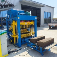 Machine de fabrication de blocs de pavés creux en béton entièrement automatique à petite échelle, machine à fabriquer des briques, meilleur prix