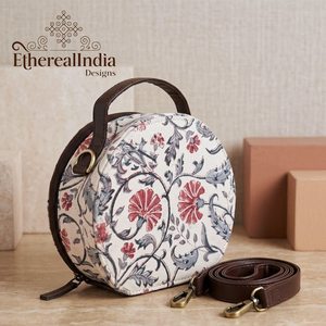 Sac à main rond de style vintage, fait main, imprimé floral, en coton, sac bandoulière bohème, vente en gros, exportation Inde - Product Image 5