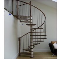 Escalier en colimaçon noir minimaliste en métal pour loft et appartement de style industriel