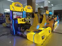 Console de jeu de course automobile simulateur à monnayeur avec écran LCD 42 pouces et sièges de voiture, machine d'arcade motorisée pour centre de jeux