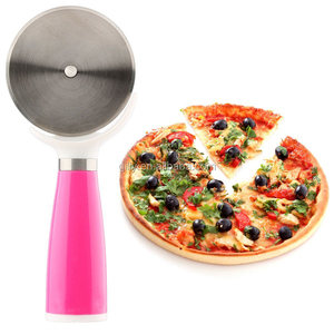 Ensemble de gadgets de cuisine, avec râpe <span class=keywords><strong>à</strong></span> gingembre, trancheuse <span class=keywords><strong>à</strong></span> <span class=keywords><strong>fromage</strong></span>, éplucheur de légumes, ouvre-bouteille, cuillère crème glacée et coupe-pizza, 6 pièces, meilleur cadeau - Product Image 5