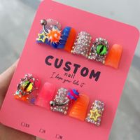 TSZS Private Label 10 Stück Handgefertigte Kurze Enten-Press-on-Nägel 3D Rote Lippen Herz Strass Design Künstliche Nägel für den Valentinstag
