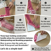 Chaussettes roses 100% imperméables à membrane triple couche respirante pour femmes, idéales pour la randonnée, le trekking, la course à pied, le cyclisme et les activités de plein air.