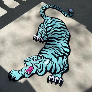 Increíble personalizado lindo gato patrón alfombra hecha a mano acrílico personalizado al por mayor alfombras con mechones y alfombras para dormitorio - Product Image 2