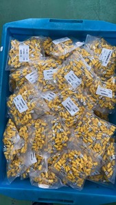 2.8/4.8/6.3mm pirinç yalıtımlı halka maça terminali otomotiv teli sıkma konektörü (22-16 AWG) - Product Image 6