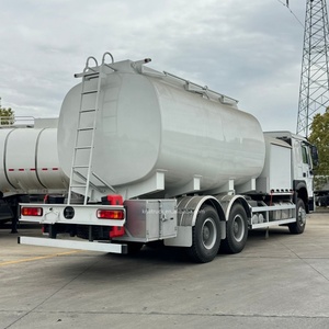 <span class=keywords><strong>Camión</strong></span> <span class=keywords><strong>Cisterna</strong></span> de Combustible Sinotruk Howo X4 de 10 Ruedas y 371 hp, <span class=keywords><strong>Camión</strong></span> de Combustible de Aleación de Aluminio con Capacidad de 15,000 <span class=keywords><strong>Litros</strong></span> - Product Image 3