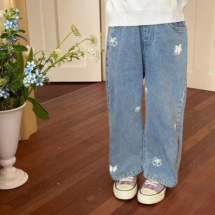 2024 neue lieferung stickerei kleine baby mädchen denim hose säugling kleinkind kinder jeans hosen für sommer kleidung 617