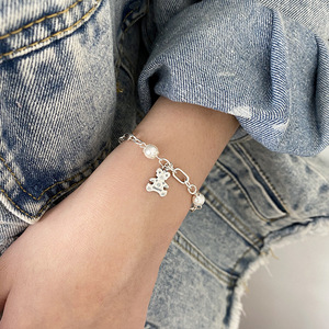 Pulsera de Perlas con Diseño de Oso Fresa en Plata de Ley 925, Joyería para Mujer, Regalo - Product Image 3