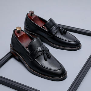 Chaussures en cuir noir faites à la main de haute qualité pour hommes, respirantes, imperméables, légères, avec empeigne en maille, chaussures de mariage brillantes - Product Image 3