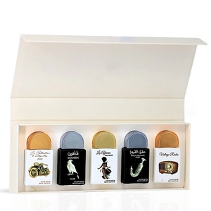 Al por Mayor, Ibraheem AL Qurashi, Set <span class=keywords><strong>de</strong></span> Regalo con 5 Mini Perfumes en Spray <span class=keywords><strong>de</strong></span> 20 ml, Fragancia Floral Amaderada <span class=keywords><strong>de</strong></span> Rosa <span class=keywords><strong>de</strong></span> Larga Duración para Hombre - Product Image 5