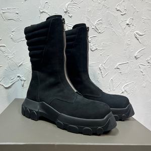 ירוק זית טבע ירוק, מגפי גשם בעיצוב אופנתי עם תכונת אנטי החלקה לשימוש בחווה בחורף ובסתיו - Product Image 4