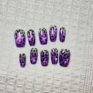 Uñas postizas hechas a mano-Efecto Ojo de Gato - Product Image 1