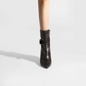 Bottines à talon aiguille en cuir à bout pointu avec boucle métallique pour femme, style polyvalent multicolore, collection automne/hiver - Product Image 4