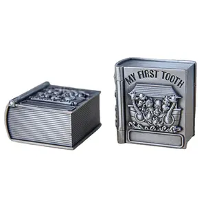 Estuches para primeros dientes de bebé Cajas de almacenamiento para primeros rizos Organizadores de recuerdos de metal Cofre del Tesoro plateado/Diseño de libros - Product Image 1