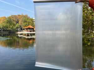 Película Decorativa Autoadhesiva 3D para Ventanas, Privacidad para Mascotas, Diseño 4D Negro, Efecto Cristal Estriado - Product Image 5