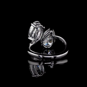 สไตล์ของเครื่องประดับเป็นที่รู้จักกันในนามแหวน Toi et Moi, โดดเด่นด้วยแถบบายพาสแบบเปิดที่มีสองแบบที่แตกต่างกัน - Product Image 2