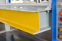 Presse à froid à cadre robuste pour une stabilité maximale
