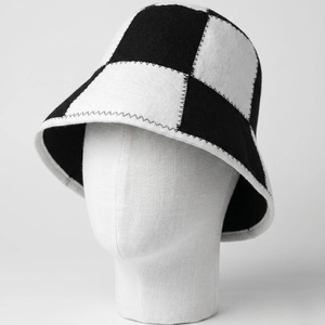 Chapeau de sauna en feutre à motif à carreaux avec logo personnalisé HKZB pour hommes et femmes - Product Image 2
